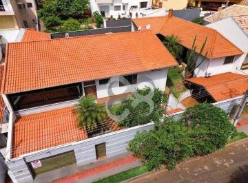 Casa · 395m² · 5 Quartos · 4 Vagas · Casa em Jardim Nápoles, Londrina/PR de 395m² 5 quartos à venda por R$ 1.350.000,00