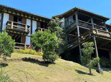 Casa · 483m² · 5 Quartos · 8 Vagas · Casa em Golfe, Teresópolis/RJ de 483m² 5 quartos à venda por R$ 1.350.000,00