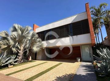 Casa · 330m² · 4 Quartos · 6 Vagas · Sobrado em Centro, Londrina/PR de 330m² 4 quartos à venda por R$ 3.790.000,00