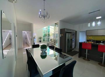 Casa · 284m² · 4 Quartos · 2 Vagas · Casa em Centro, Balneário Camboriú/SC de 284m² 4 quartos à venda por R$ 3.810.000,00