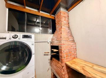 Casa · 65m² · 2 Quartos · 1 Vaga · Sobrado com entrada individual no Cidade Nova