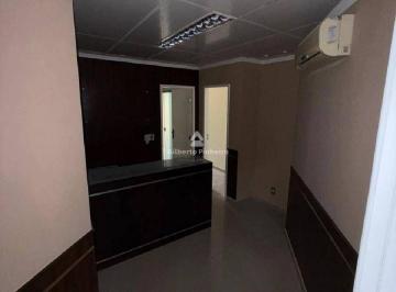 Comercial · Sala Comercial à Venda no Centro de Guarapari