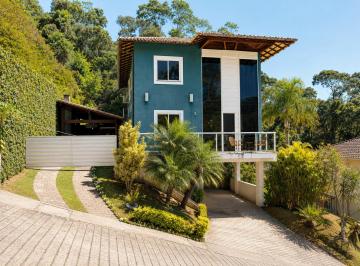 Casa · 110m² · 3 Quartos · 4 Vagas · Casa com 3 quartos no Bom Retiro, Teresópolis