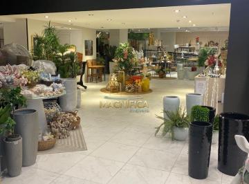Comercial · 1175m² · 1 Quarto · Loja - Batel.Que tal montar sua empresa em um mag