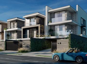 Casa · 244m² · 4 Quartos · 4 Vagas · Casa à venda - em Vista Alegre