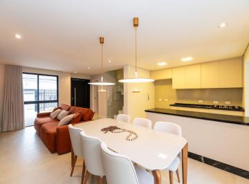 Casa de 3 quartos, Curitiba · RESIDÊNCIAS COM DESIGN INOVADOR COM 3 SUÍTES