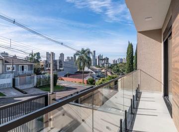 Casa de 3 quartos, Curitiba · Casa de 189 m² com 3 suítes e amplo e churrasqueira, jardim e vaga para 04 carros em Mossunguê