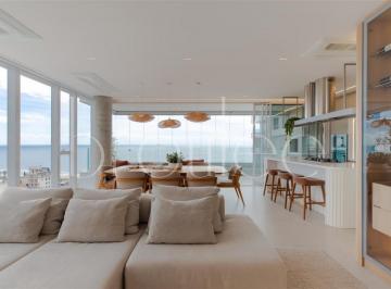 Apartamento de 3 quartos, Itajaí · APARTAMENTO COM VISTA MAR FINAMENTE MOBILIADO NO RIVA PRAIA BRAVA DE ITAJAÍ-SC