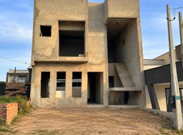 Casa 185m² Venda Horto Florestal · Sobrado 3 Suítes com Piscina em Construção ? Cond. Horto Florestal Villagio, Sor