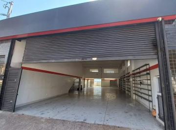 Comercial · 250m² · Loja na Avenida Peri Ronchetti, 256 • 250 m²