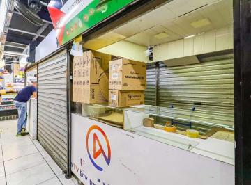 Comercial · 13m² · Loja em galeria na Rua Santa Ifigênia, 280 - Loja 15B • 13 m²