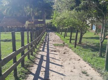 Foto 01 · Sítio de alto padrão à venda em Tatuí-SP, Área Rural: 3 quartos, 2 salas, 2 banheiros, 2 vagas de ga