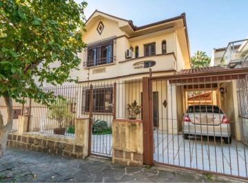 Casa · 166m² · 3 Quartos · 2 Vagas · Casa em Azenha