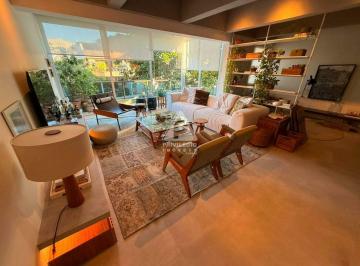 Casa · 226m² · 3 Quartos · 3 Vagas · Cobertura Triplex com Piscina e Vista Panorâmica para a Pedra da Gávea