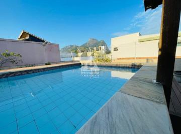 Casa · 348m² · 5 Quartos · 3 Vagas · Cobertura Duplex à venda na Barra da Tijuca (Frente) | 5 quartos (2 suítes), 3 vagas e varanda gourm