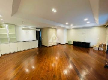 Apartamento · 176m² · 3 Quartos · 2 Vagas · Excelente apartamento no Jardim Oceânico, com 3 qts, suíte, 2 vagas