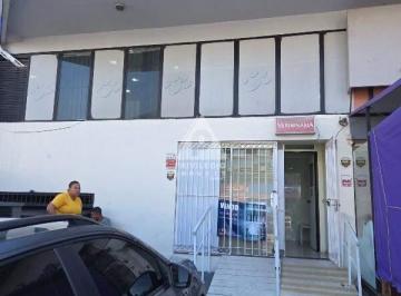 Comercial · 61m² · 1 Quarto · 1 Vaga · Loja Comercial Versátil e Espaçosa no Coração do Jardim Oceânico