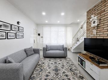 Casa · 170m² · 3 Quartos · 2 Vagas · Belo sobrado a venda no Tatuapé!