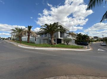 Casa · 376m² · 4 Quartos · 3 Vagas · Casa em Condomínio 4 Suítes à Venda no Jardins Lisboa - Goiânia