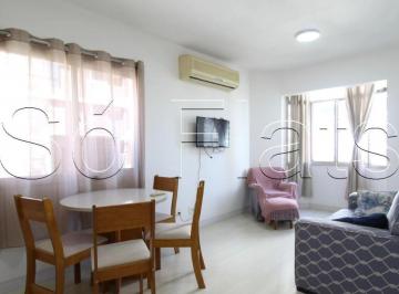 Apartamento · 42m² · 1 Quarto · 1 Vaga · Flat Ambassador reformado na Vila Nova Conceição disponível para locação com 42m² e 1 dormitório.