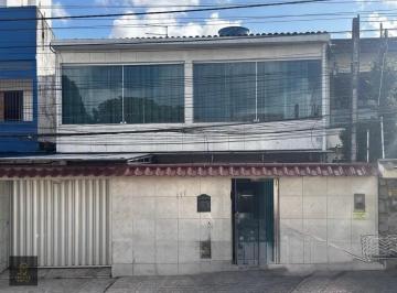 Casa · 270m² · 5 Quartos · 3 Vagas · Casa 5 Quartos para Venda na Várzea - Recife