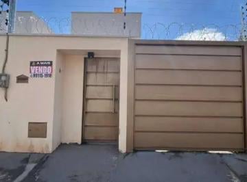 Casa · 120m² · 3 Quartos · 2 Vagas · Casa 3 Quartos para Venda no Residencial Village Garavelo - Aparecida de Goiânia