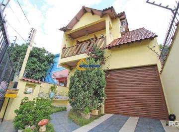 Casa · 153m² · 3 Quartos · 2 Vagas · Casa com 3 dormitórios, sendo 1 suíte, com vaga para 2 carros, no bairro Mediane