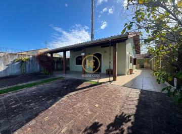 5dde4bb63c8acd7895a0da9e372cf84c865c3671 · Casa à venda com 3 dormitórios sendo 1 suíte, edícula e churrasqueira a 650 metros da praia no bairr