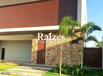 Casa · 422m² · 4 Quartos · 3 Vagas · Casa em condomínio fechado com 4 suítes e lazer completo