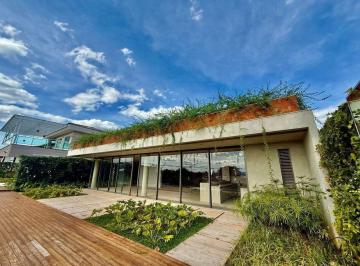 Casa · 700m² · 4 Quartos · 8 Vagas · Casa com vista incrível para o Lago e Sky line de Brasília na SHIS QI 25 | Lago Sul. 