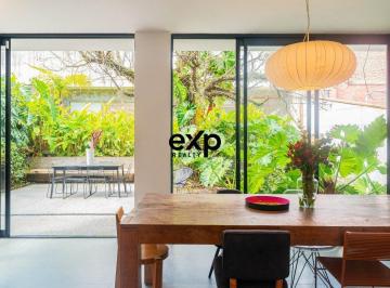 Casa · 333m² · 4 Quartos · 3 Vagas · Vila Romana: uma casa entre arte, arquitetura e jardim