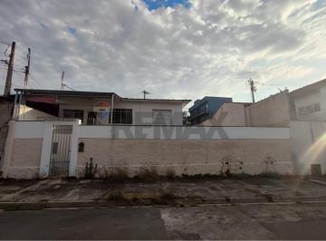 Casa · 195m² · 3 Quartos · 3 Vagas · CASA COM 3 DORMITÓRIOS, EDÍCULA E GARAGEM PARA 3 CARROS – JARDIM NOVA MANCHESTER