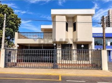Casa · 363m² · 4 Quartos · CASA SOBRADO COM 4 QUARTOS À VENDA NO CENTRO DE FRANCA/SP