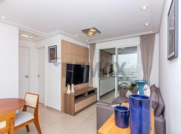 Apartamento · 67m² · 2 Quartos · Apartamento com 2 dormitórios, suíte, varanda e vista livre na Saúde