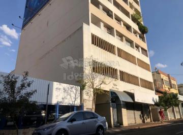 Apartamento · 560m² · 1 Quarto · 1 Vaga · Centro Apto de 1 dormitório, prédio com elevador, bom para renda já alugado.