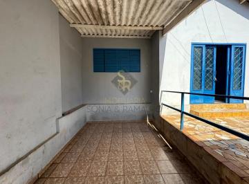 Casa · 319m² · 5 Quartos · 3 Vagas · 3 casas residenciais no mesmo terreno à venda no bairro Jardim Antártica, em Ribeirão Preto/SP.