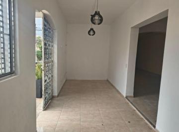 d650590010dbe0de669b4c1f10a3bd56d384ed96 · Casa com 4 dormitórios, 275 m² - venda por R$ 2.500.000,00 ou aluguel por R$ 12.600,66/mês - Chácara