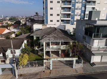 Casa · 240m² · 4 Quartos · 3 Vagas · Casa à venda no bairro Centro - Içara/SC