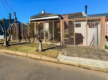 Casa · 215m² · 3 Quartos · 4 Vagas · Sobrado à venda no bairro Mário Quintana - Porto Alegre/RS