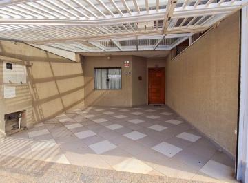 FRENTE DA CASA · Pronto para Morar! Sobrado Mobiliado com Ar-Condicionado e Área Gourmet no Jardim Leocádia
