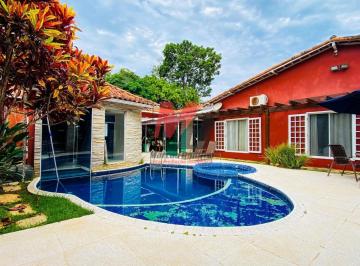 Casa · 680m² · 4 Quartos · 2 Vagas · Casa linear em cond. alto padrão Canal Navegável