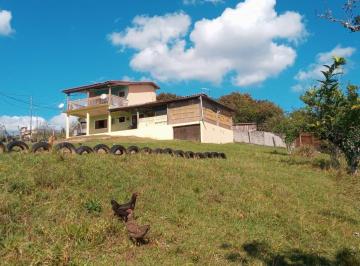 Rural · 1300m² · 2 Quartos · 5 Vagas · Chácara em Santa Branca