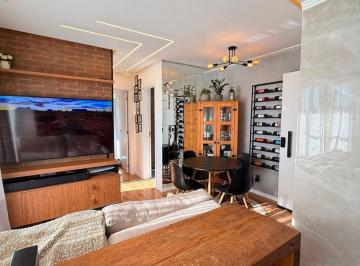 Apartamento · 49m² · 2 Quartos · 1 Vaga · 2 quartos com 1 suíte no 10º andar com vista livre