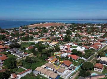 Casa · 63m² · Casa em Condomínio : / Residencial / Iguabinha