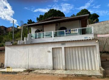 Casa · 260m² · 6 Quartos · 2 Vagas · Casa de 02 pavimentos com 03 quartos no Bairro Jardim São Paulo, Teófilo Otoni, MG