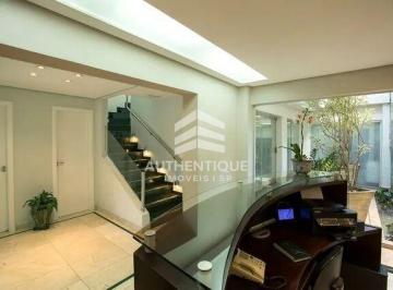 Casa · 193m² · 7 Quartos · 1 Vaga · Casa à venda no bairro Centro - São Bernardo do Campo/SP