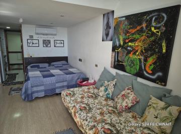 Apartamento · 32m² · 1 Quarto · 1 Vaga · Flat à venda no Vitória Marina Salvador 32m² com vista mar - Invista no Corredor da Vitória!