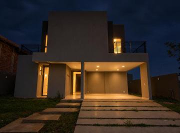 Casa de 4 quartos, Cidade Ocidental · Casa Exclusiva à Venda no Alphaville Brasília – Residencial 2