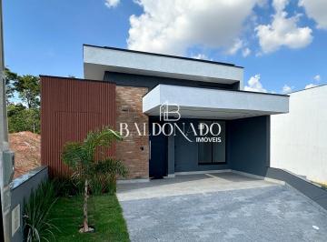 Casa · 200m² · 3 Quartos · 4 Vagas · Casa à venda no Residencial Helena Maria  com 200m² sendo 3 Suítes e Closet