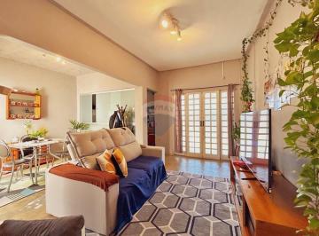 Casa · 238m² · 2 Quartos · 1 Vaga · Casa para venda em Bairro Aterrado de 237.76m² com 2 Quartos e 1 Garagem